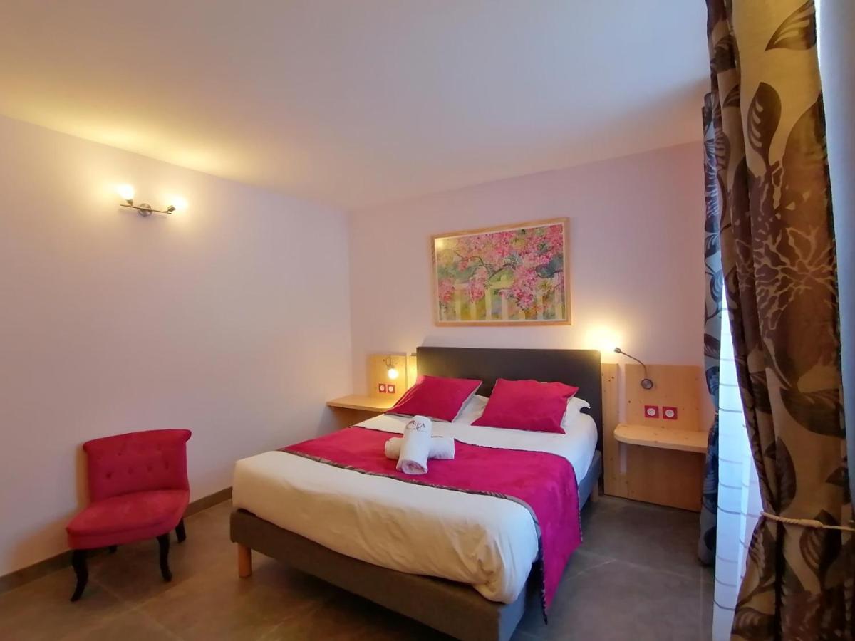 La Neyrette Hotel